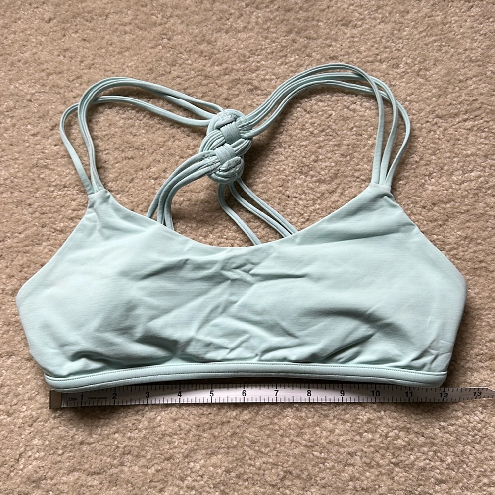 Lululemon sports bra - size 6
